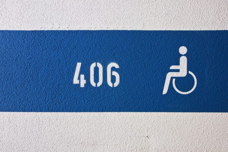 Immagine che illustra le novità della Legge 104 del 2025 per disabili e bonus associati.